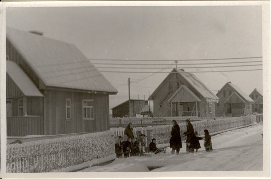 foto, uued elamud Udeva sovhoosis Ervital 1952.a.