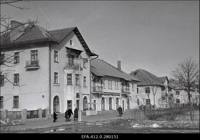 Kohtla-Järve, Jõhvi, Narva.