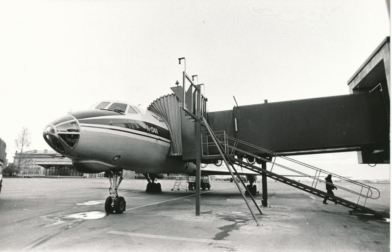 Foto. Teleskooptrepp Tallinna lennujaamas. 1982.