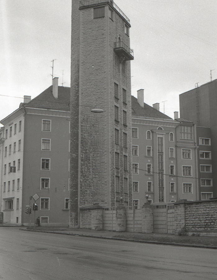 Tuletõrjehoone Tallinnas Raua tn, vaade Pronksi tänavalt. Arhitekt Herbert Johanson