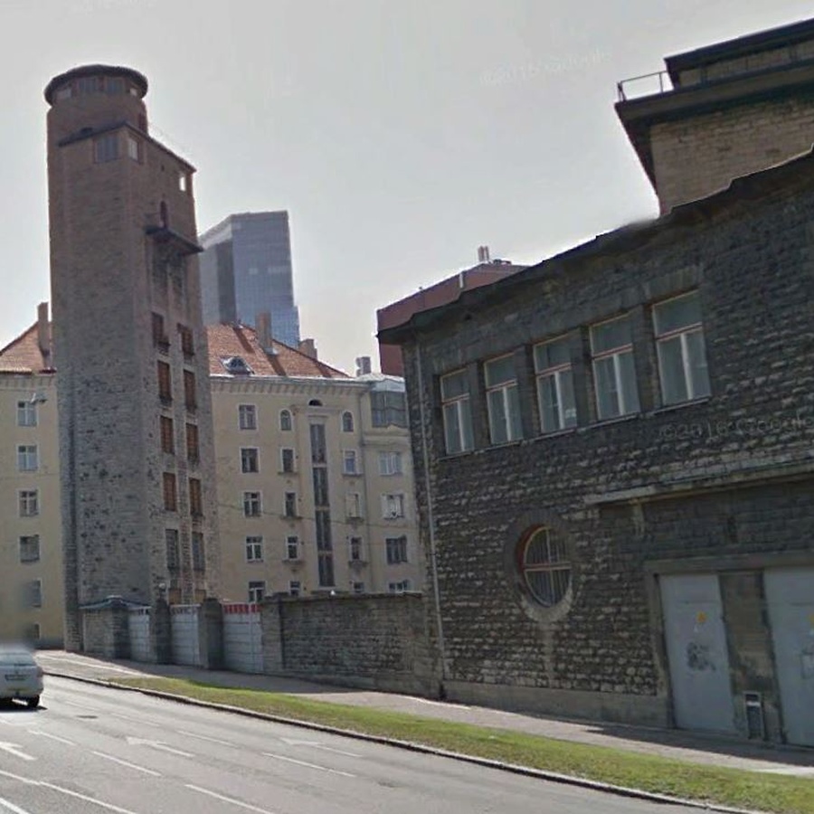 Tuletõrjehoone Tallinnas Raua tn, vaade Raua tänavalt. Arhitekt Herbert Johanson rephoto