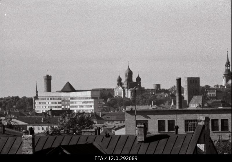 Tallinna panoraam. Vaade Toompeale Lasnamäelt.