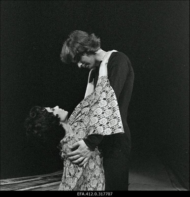Mati Kuulbergi ballett "Mont Valérien" "Vanemuises". Lavastaja Endrik Kerge. Osades Ülo Vilimaa ja Jelena Poznjak.  duplicate photo