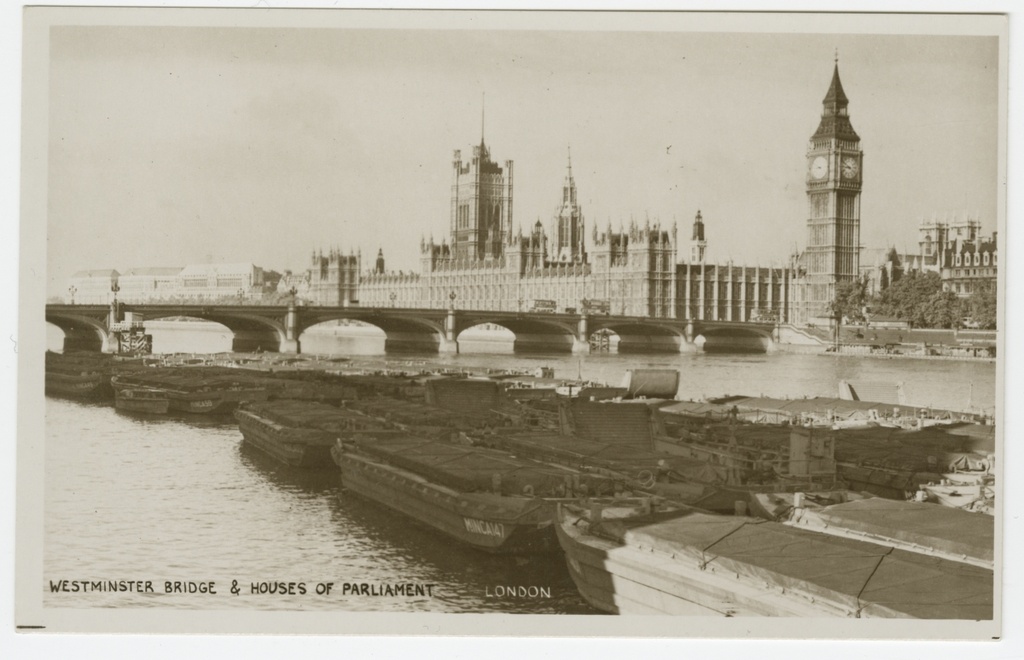 Inglismaa. London. Vaade Westminsteri sillale  ja Parlamendihoonele