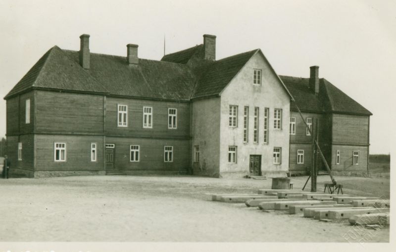 Luhamaa Algkooli hoone