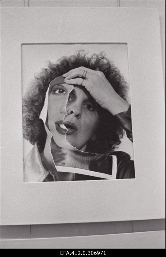 Rahvusvahelise fotonäituse "Fotografeerivad naised" pressikonverents ja avamine Riias, Ajaloomuuseumis.