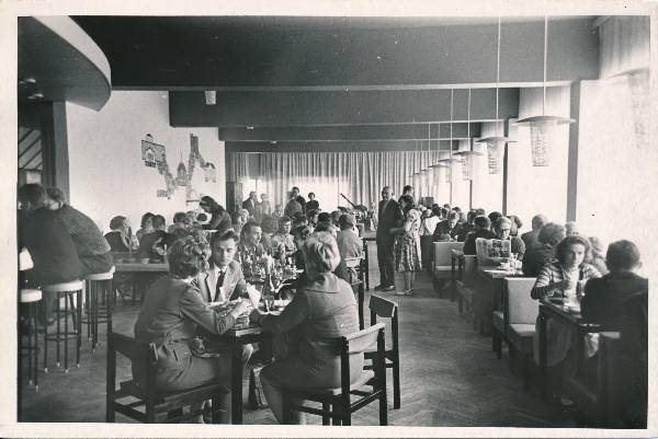 Restoran-söökla Kaseke (Tähe 19). Tartu, 1964. Foto K. Kriibi.