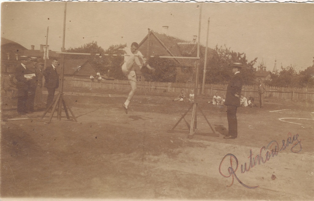 Sergei Rutkovsky kõrgushüppel