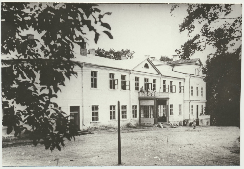 foto Halliste khk, Abja mõis'a peahoone, kodumajanduskool, u 1935