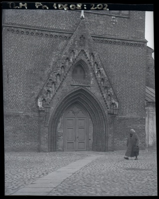 Tartu, Jaani kiriku portaal  duplicate photo