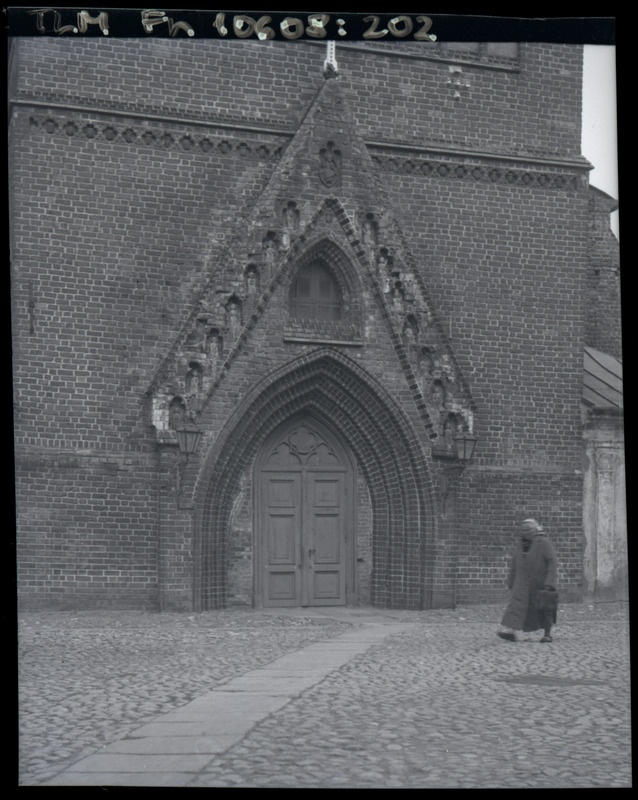 Tartu, Jaani kiriku portaal