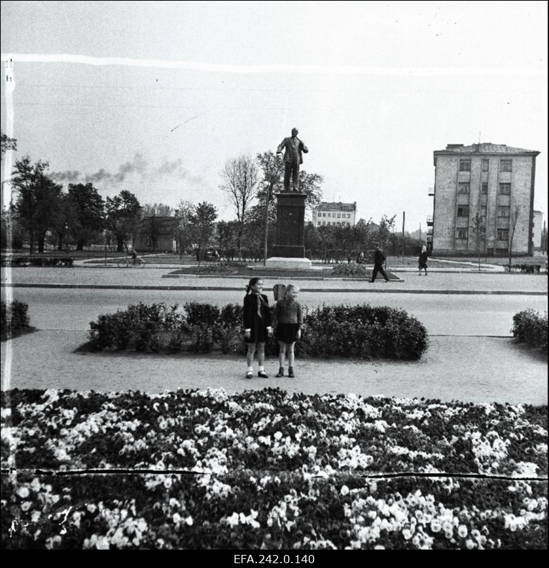 V.I. Lenini mälestussammas Tallinnas.