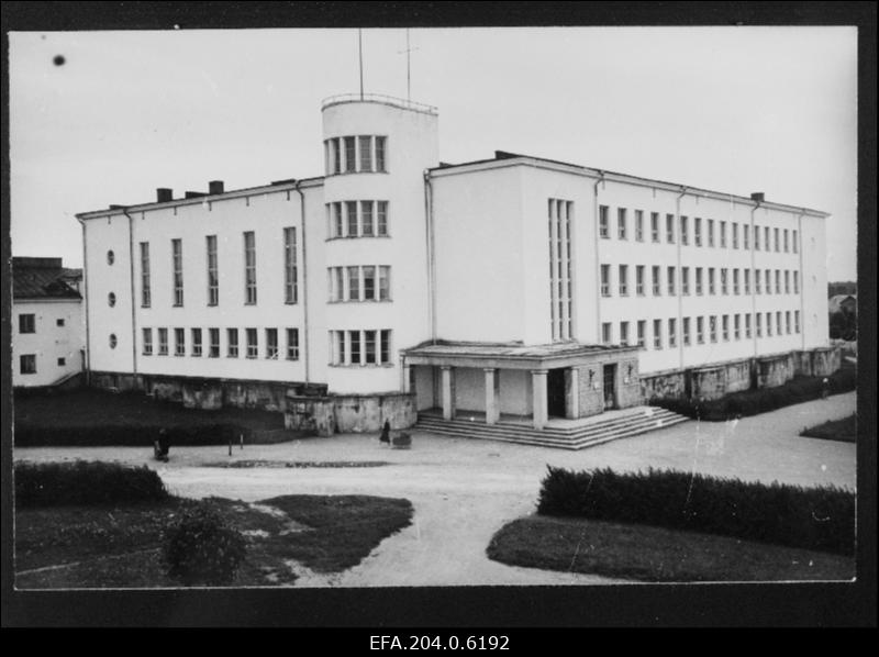 Rakvere 1. Keskkooli hoone.