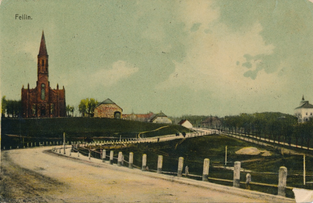 trükipostkaart, Viljandi, Vaksali tee, eemal Pauluse kirik u 1910, koloreeritud