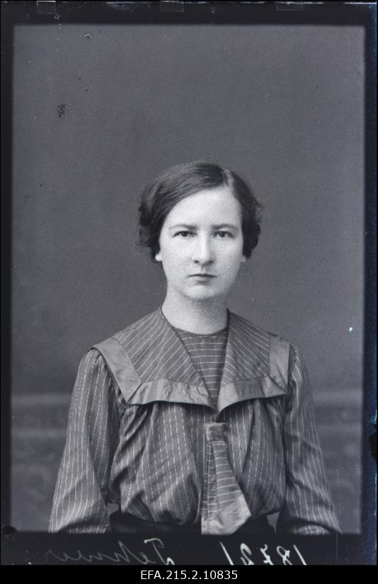 Marie Tehwer (Tehver) Hallistest.