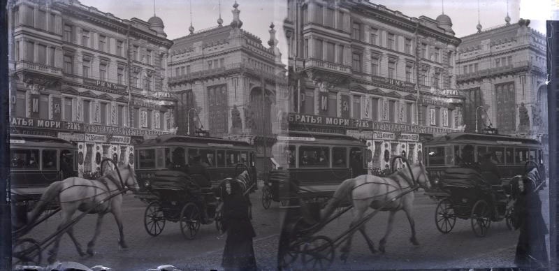 Klaasnegatiiv. Suurus 8,5*17. Liiklus Nevskil, Sankt Peterburis.