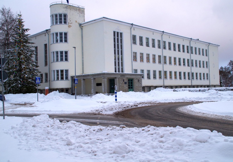 Rakvere gümnaasiumi hoone. Ehitatud 1938. aastal, arhitekt A. Kotli. rephoto