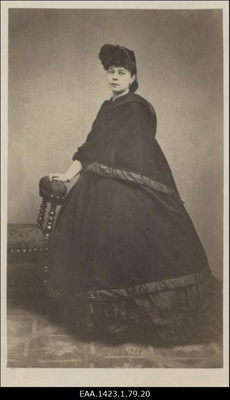Angelique von Forestier, portreefoto  duplicate photo