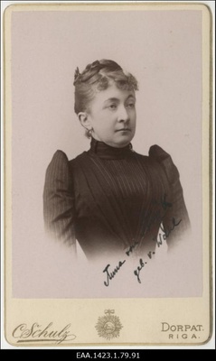 Anna von Stryk, portreefoto  duplicate photo
