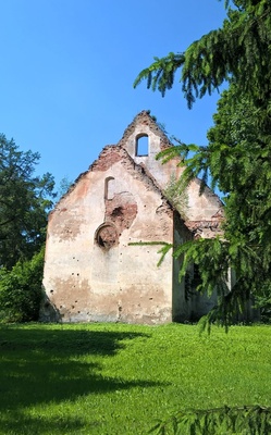 Helme kiriku välisvaade. rephoto