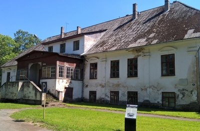 Helme Põllutöökooli peahoone rephoto