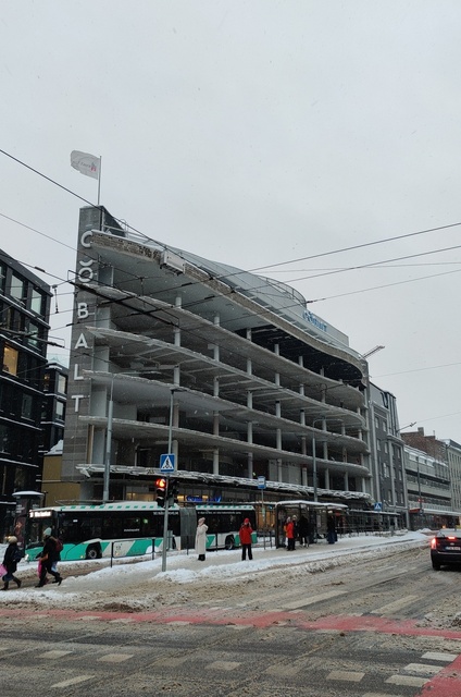 Kawe Plaza at the corner of Pärnu road and Tatari Street in Tallinn rephoto