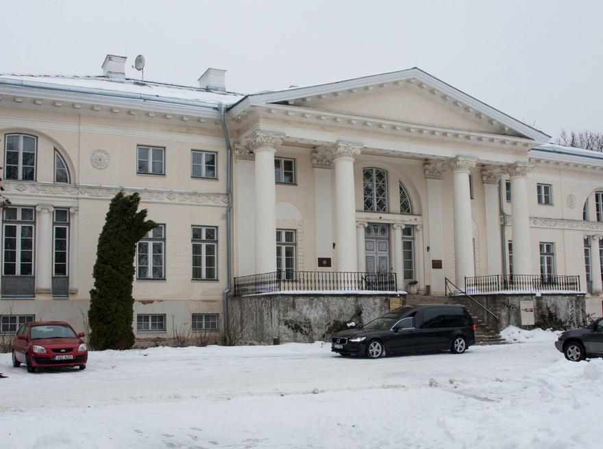 Saku mõisa peahoone, eestvaade rephoto