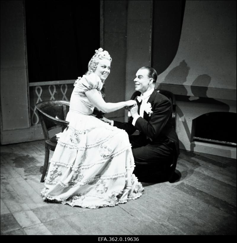 I. Kalmani operett Silva teatris Estonia. 1. S. Sooäär, 2. E. Pärn.