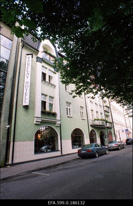 Barclay hotell Ülikooli tänavas.