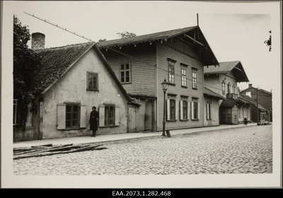 Tartu Saksa Käsitööliste Seltsi hoone Tiigi tänavas  duplicate photo