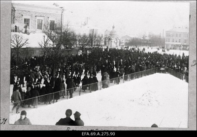 Vabadussõda. Laiarööpalise soomusrongi nr.2 1.aastapäeva tähistamine. Soomusrongi sõdurid marssimas Viru tänaval.  similar photo