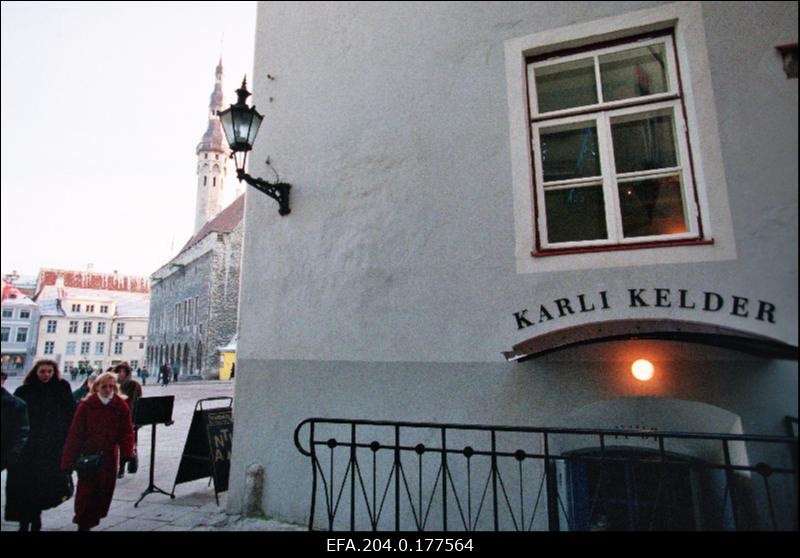 Karli kelder Voorimehe tänaval.