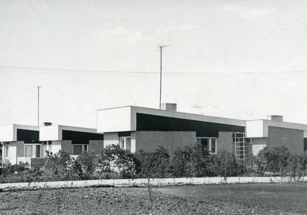 Uhtna kolhoosi kooperatiiv "Uhtna Tare"