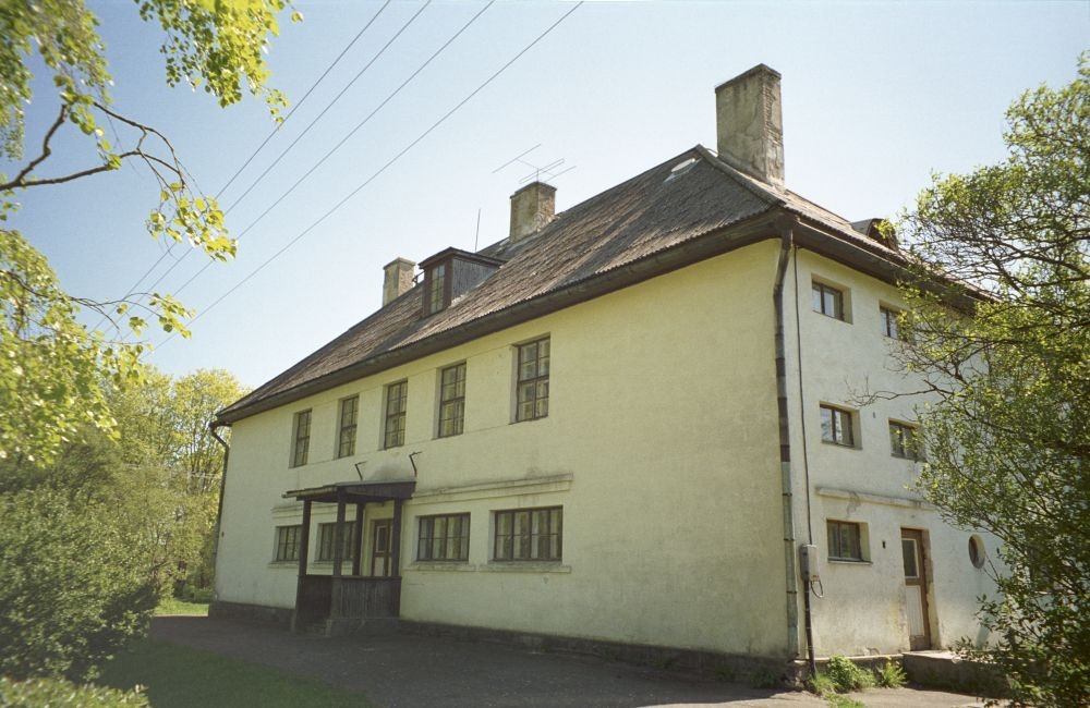 Rahkla koolimaja