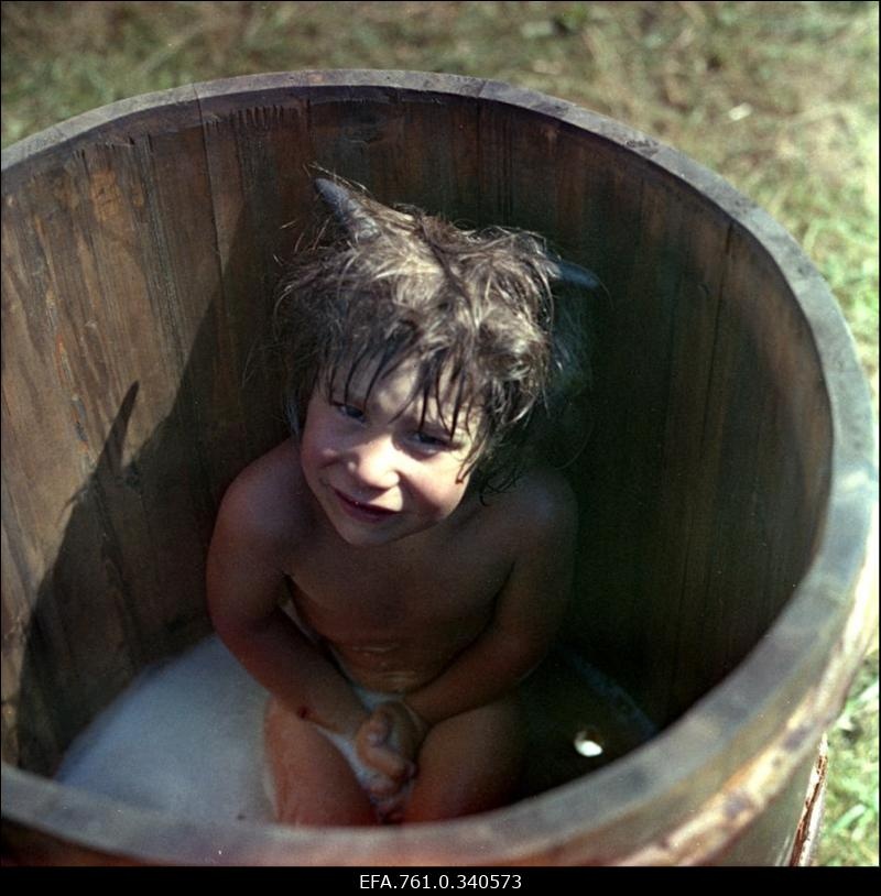 Stuudio "Tallinnfilm" muusikaline lastefilm"Nukitsamees". Nukitsamehe rollis Egert Soll.