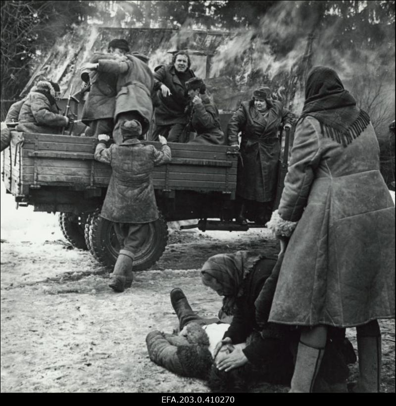 Stseen Tallinnfilmi mängufilmist "Tuulte pesa".