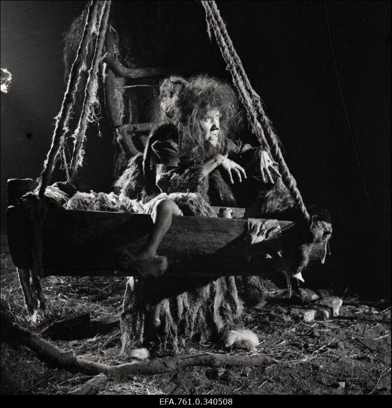 Stuudio "Tallinnfilm" muusikaline lastefilm "Nukitsamees".
Moor, näitleja Ita Ever.