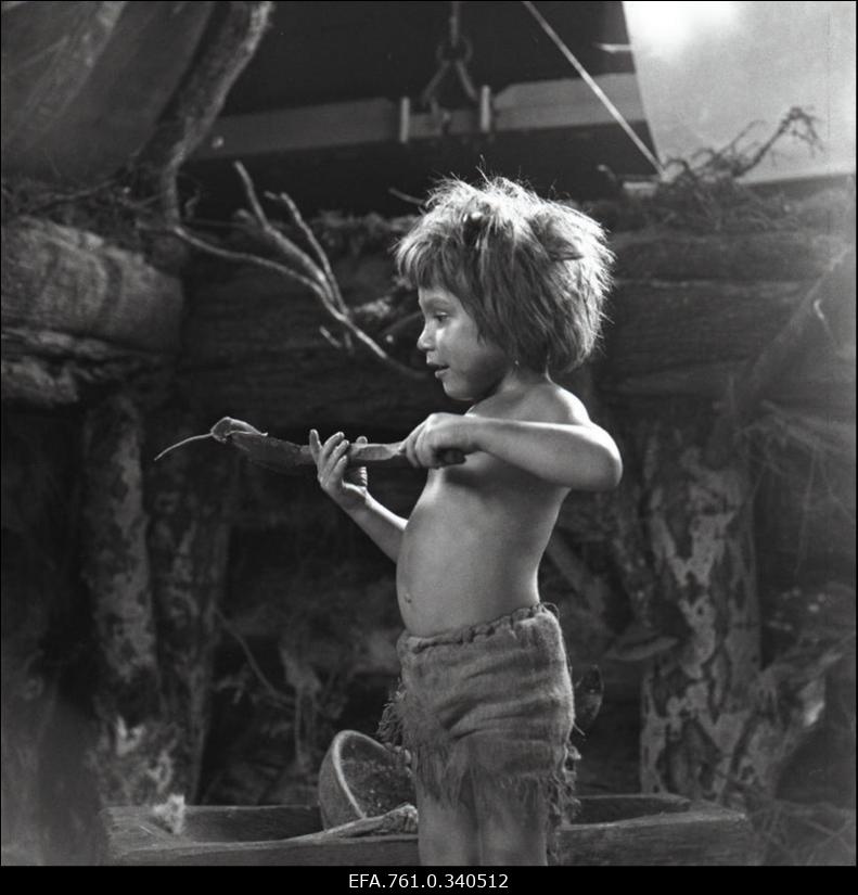 Stuudio "Tallinnfilm" muusikaline lastefilm "Nukitsamees". Egert Soll Nukitsamehe rollis.