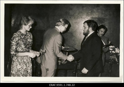 EÜE-83. EÜE 20. aastapäeva pidulik lõpetamine Vanemuise teatris Tartus I  similar photo