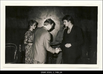 EÜE-83. EÜE 20. aastapäeva pidulik lõpetamine Vanemuise teatris Tartus I  duplicate photo