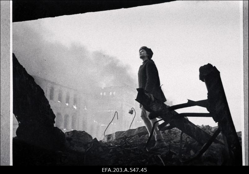 Tallinnfilmi lühimängufilm/tudengifilm "Roosa kübar".