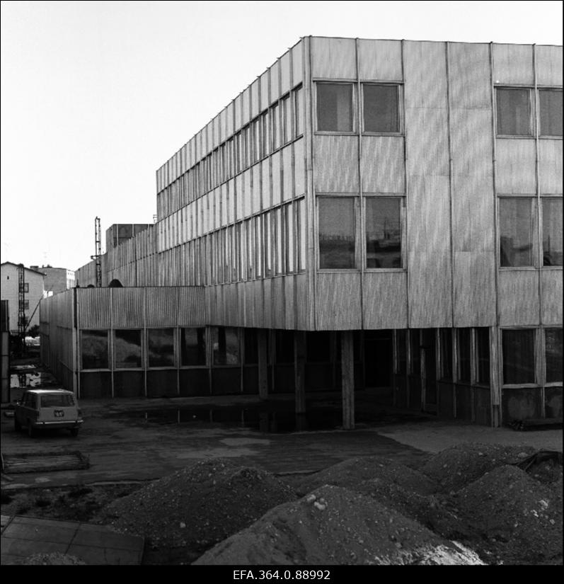 ETKVL-i Haapsalu kaubanduskeskuse ehitamine.