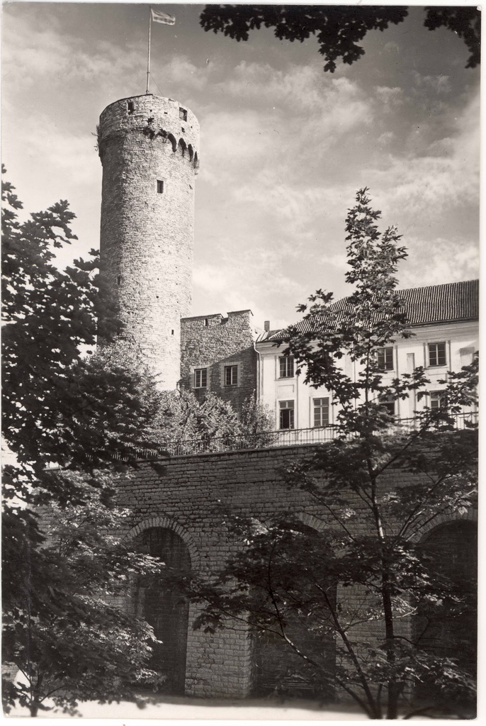 Toompea fortress. View from S to Pike Hermann. Governor's garden support wall. Part of the Southern Fassade