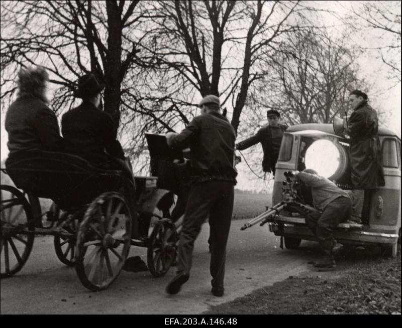 Vaade võtteplatsile filmistuudio Tallinnfilm mängufilmi Põrgupõhja uus Vanapagan filmimise ajal.
