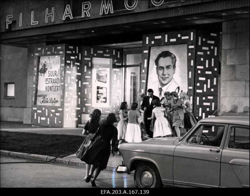 Kaader filmistuudio Tallinnfilm mängufilmist Juhuslik kohtumine.