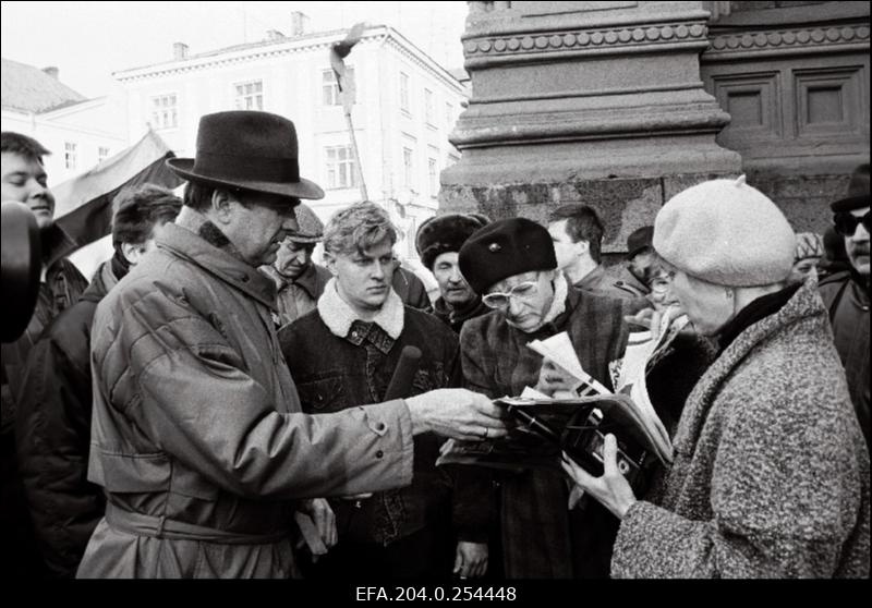 RR korraldatud pikett KGB tegevuse vastu.