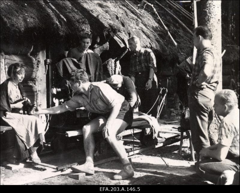 Vaade võtteplatsile filmistuudioTallinnfilm mängufilmi Põrgupõhja uus Vanapagan filmimise ajal.