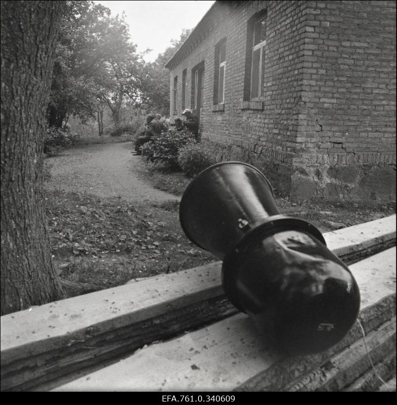 Stuudio "Tallinnfilm" muusikaline lastefilm "Nukitsamees". Võttegrupp einestamas.