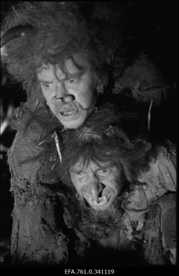 Stuudio "Tallinnfilm" muusikaline lastefilm "Nukitsamees" filmivõtted. Mõhk - Tõnu Kark ja  Tölpa - Urmas Kibuspuu.  duplicate photo