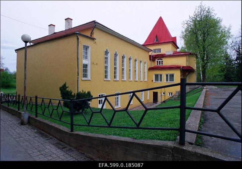 Adventistide kirik Lille ja Tähe tänava ristmikul.